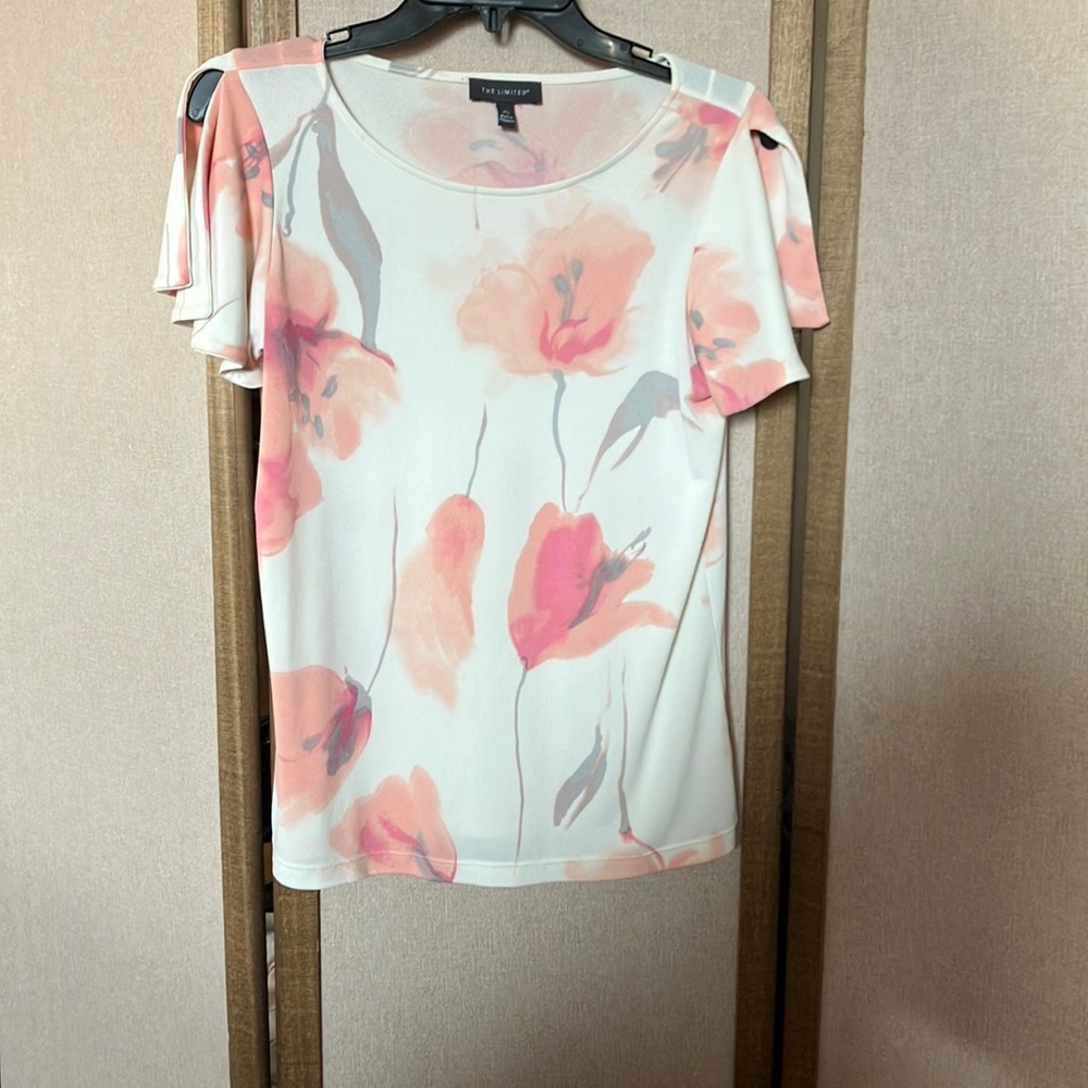 FINAL MARKDOWN The limited floral Blouse xs